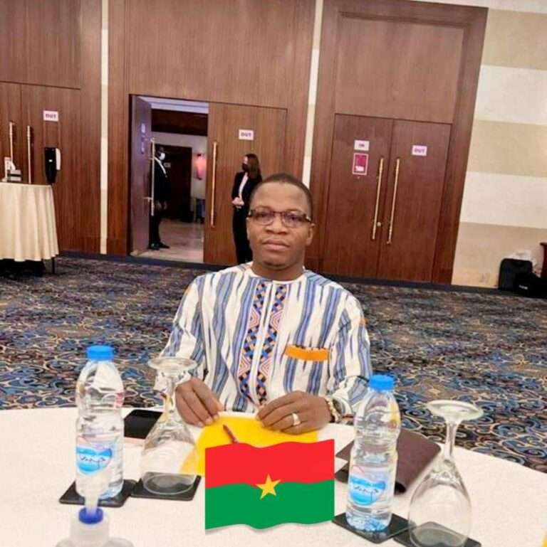 BURKINA FASO : Face à la situation, Ismaël SIMPORE jeune opérateur économique, lance un appel aux nouvelles autorités et à la jeunesse