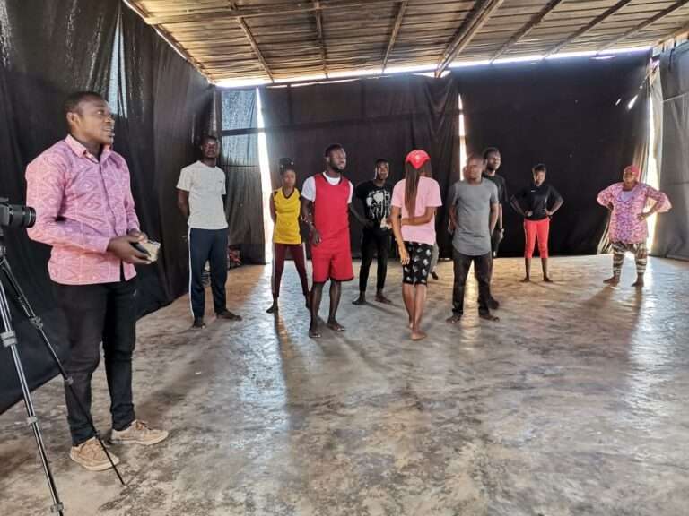 Formation artistique : le Théâtre Soleil outille des jeunes pour le théâtre