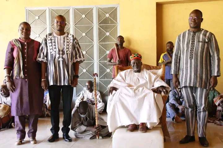FESPACO 2023 : le Comité National d’Organisation en visite chez le Mogho Naaba