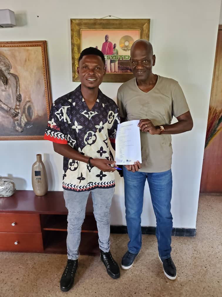 MUSIQUE : Ethi Pitinga signe son tout premier contrat professionnel