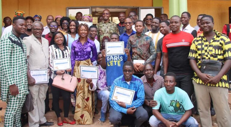 Formation artistique: 29 stagiaires reçoivent leurs parchemins de fin de formation à l’INAFAC