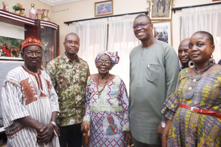 Distinction honorifique: Ado Léontine Gorgo reçoit une distinction de la nation