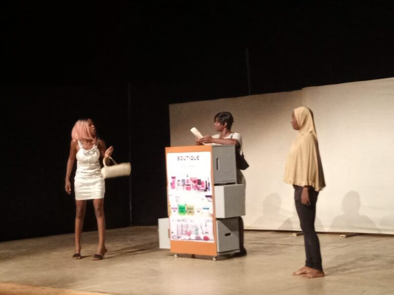 Projet Femmes en création acte 3: Le spectacle « Une autre vie est encore possible » a battu le plein