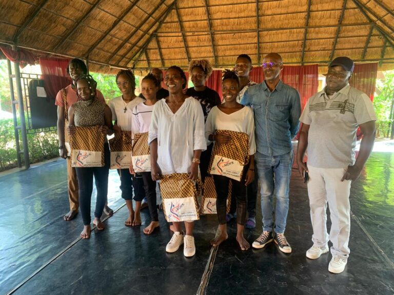 Projet DEPTH: des jeunes initiés à la dance, à la langue anglaise et au théâtre