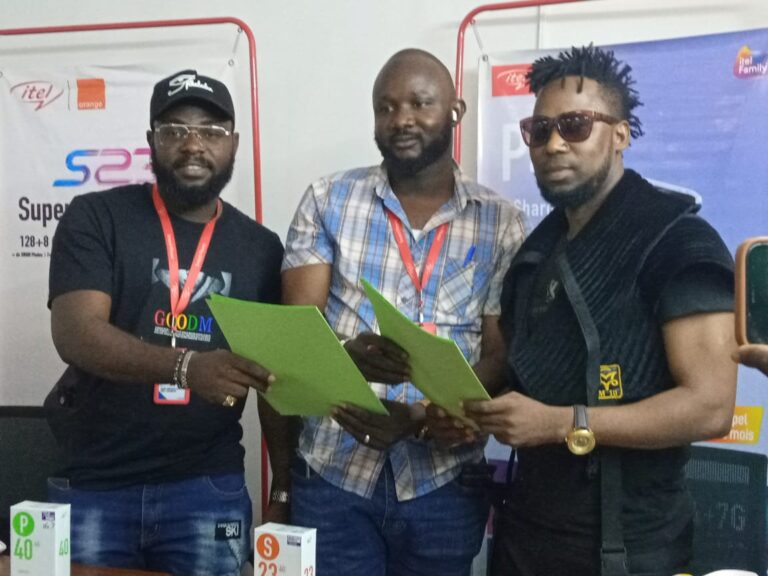 Burkina Faso: Dez Altino nommé ambassadeur des nouvelles séries ITEL