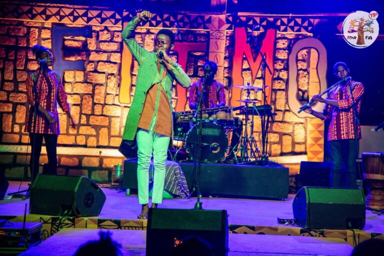 19e FITMO/FAB: l’artiste Slameur burkinabè Albatros tient en haleine son public autour de la résilience