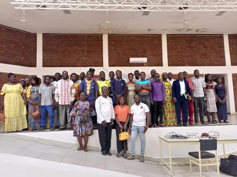 Festival des Arts du Sud-Ouest: les jeunes et femmes de Gaoua formés sur la culture de la paix au 2e jour du FASO