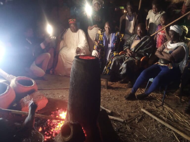 Rencontre culturelle artistique et sportive: une démonstration de forge ouvre le bal de l&rsquo;édition.