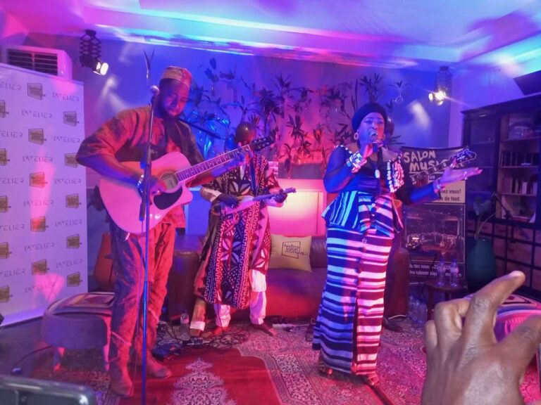 Festival Salon musique Acte 7: ATT et Sissao conquièrent le public du Restaurant Atelier