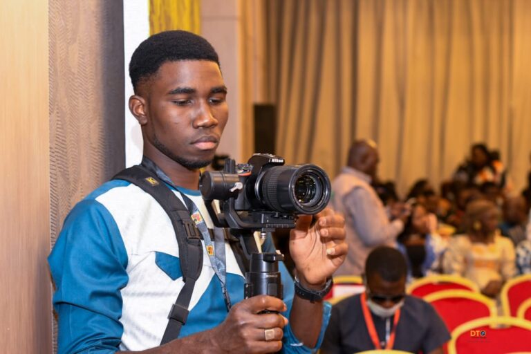 Dans l’objectif de Jacob P. Ouédraogo : entre passion et professionnalisme