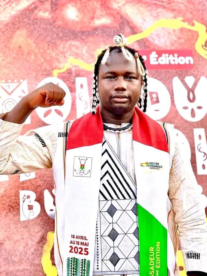 Kayawoto, Ambassadeur du Mois du Patrimoine Burkinabè 2025 : Quand la voix urbaine réveille les racines d’un peuple