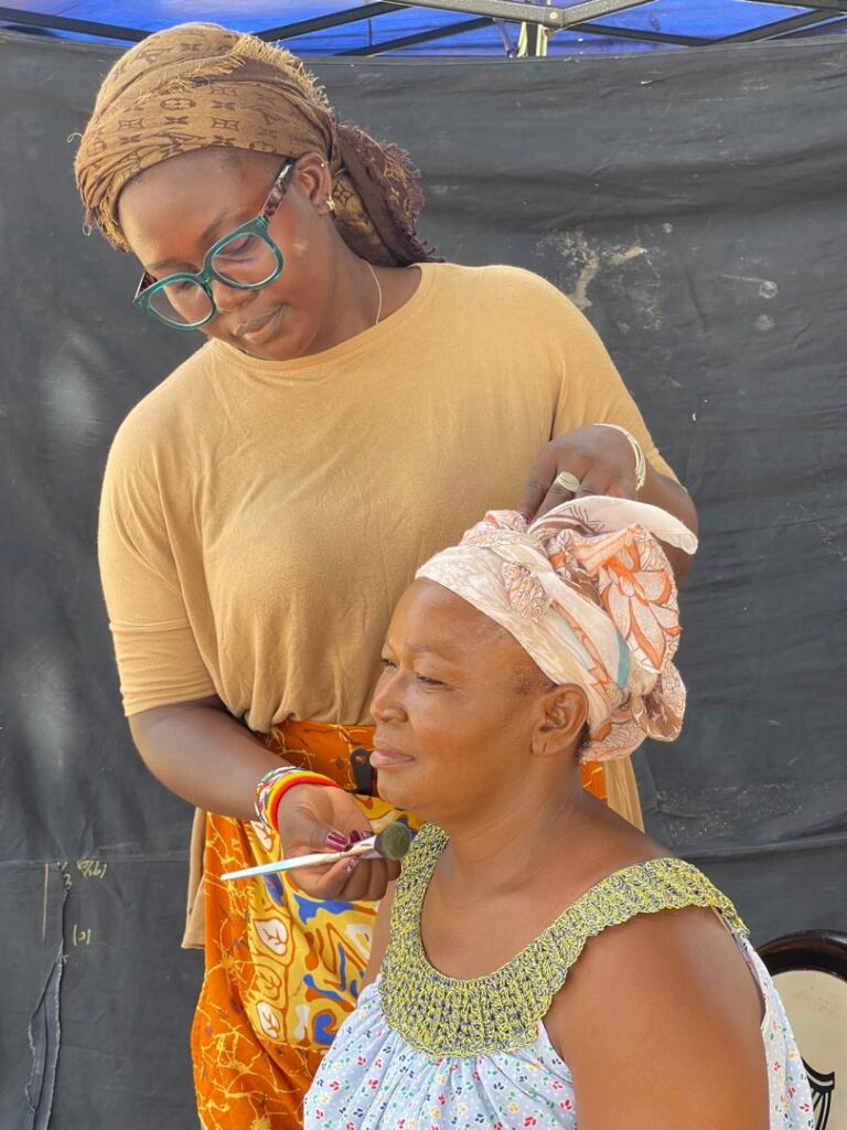 Kambou Ini Rufine : L’art du pinceau au service de l’élégance burkinabè