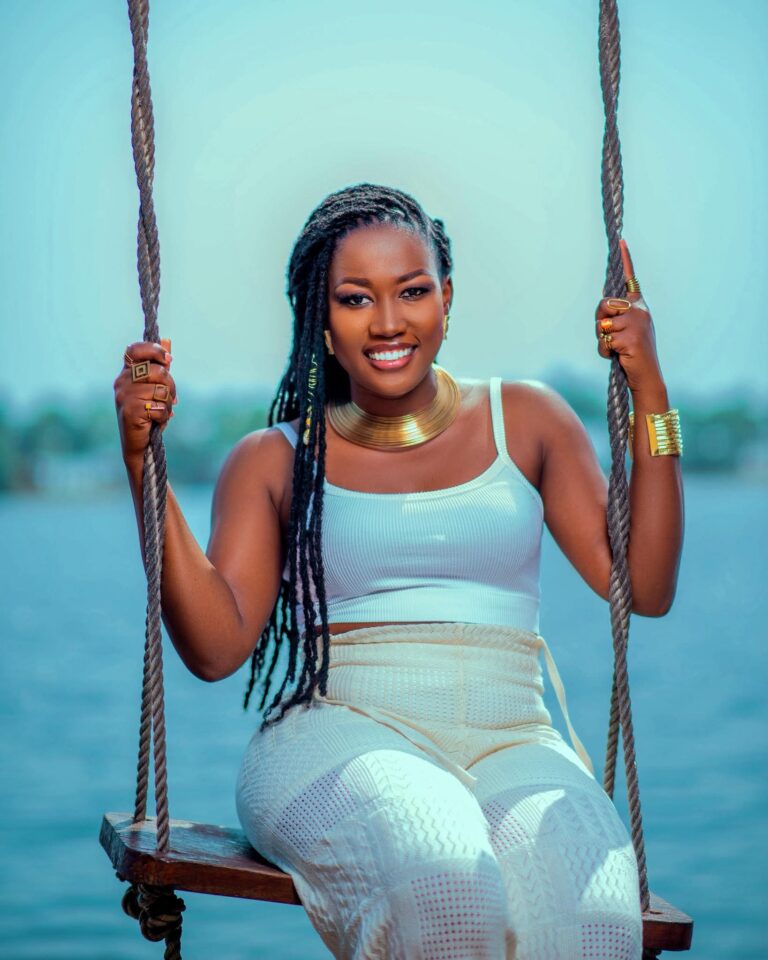 Nabalüm, étoile montante de l’Afro-soul burkinabè : un parcours d’excellence au féminin