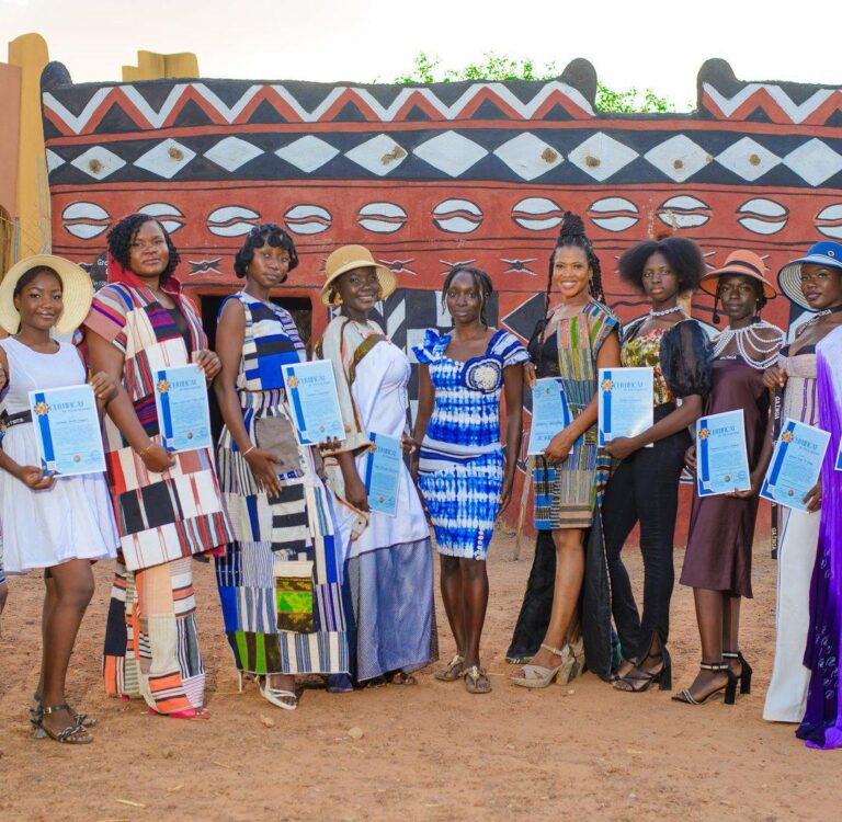 Farafina Mousso Burkina Afrique : Une Formation Pluridisciplinaire pour Révéler les Talents Féminins