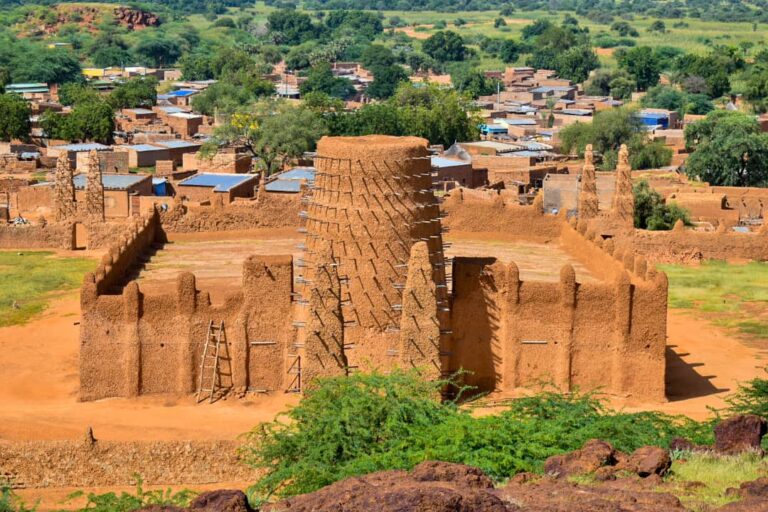 Bani, la cité aux sept mosquées : entre vision mystique et chef-d’œuvre architectural sahélien