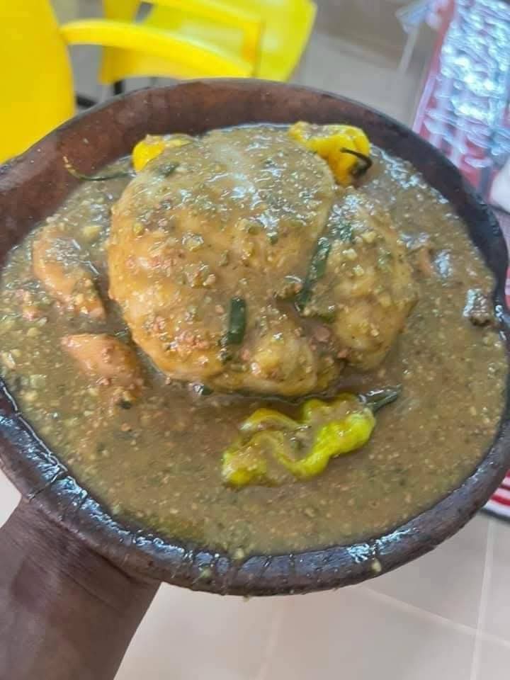 Tô de petit mil et sauce gombo sec : l’âme de la cuisine burkinabè