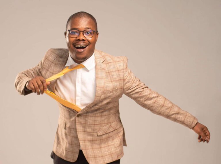 Roland BATOUA, une voix forte de l’entrepreneuriat culturel et audionumérique au Burkina Faso