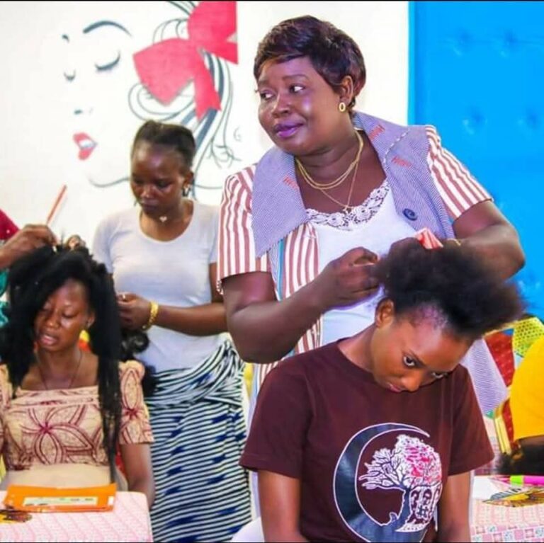 Régina KADIOGO/NANA : une pionnière au service de l’excellence artisanale à Ziniaré
