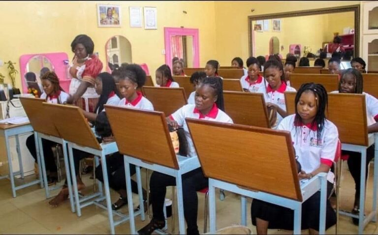 Rentrée académique 2025-2026 : le Centre Séduction Coiffure de Ziniaré lance un appel à candidature