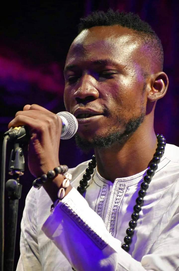 Dabross, la voix du slam engagé au Burkina Faso