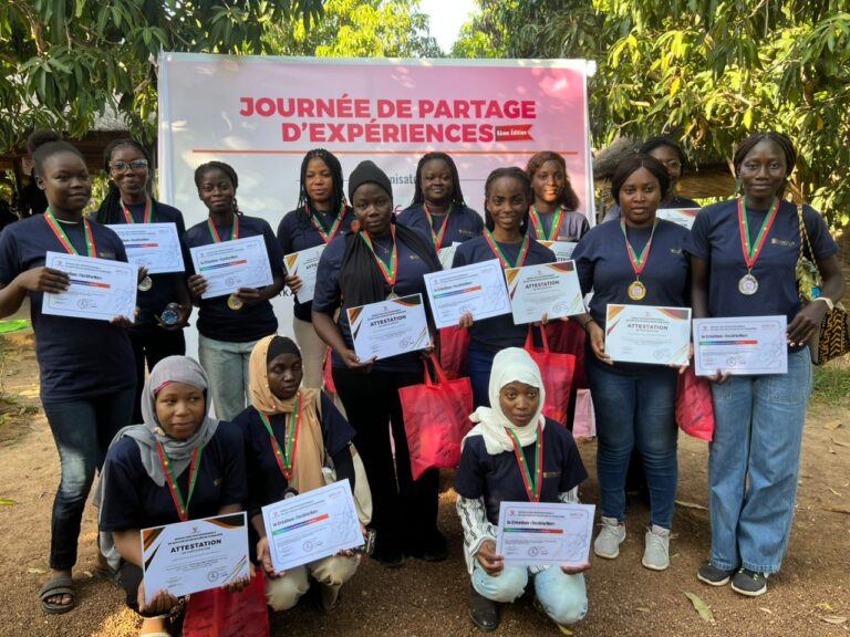 Simplon Burkina : les jeunes filles à la conquête du digital et des réseaux sociaux