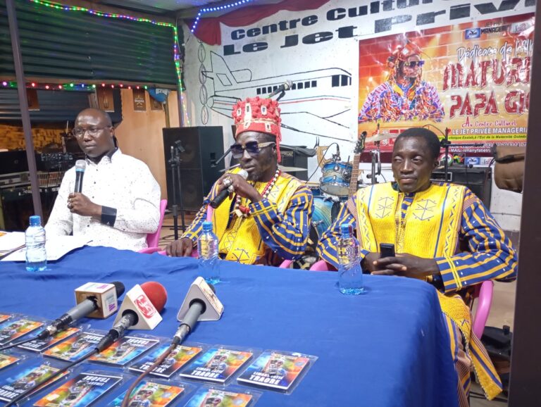 DÉDICACE : PAPA 900 000 GIGAS dévoile son nouvel album “Maturité”