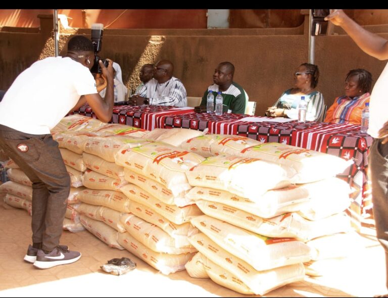 Solidarité en action : la Caisse Populaire Songtaaba redonne le sourire aux enfants en situation de handicap