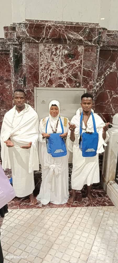Moustaph le Foulga Yololo Naaba en pèlerinage à la Mecque avec sa marraine Adja Ramatou Wend Tip la Yolsé