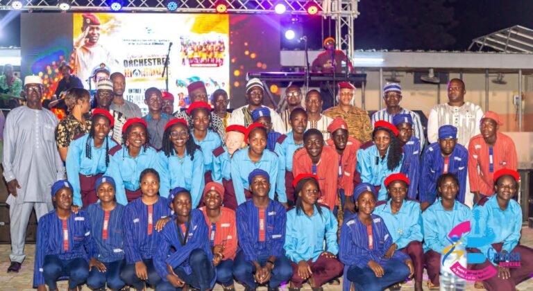 Hommage à Thomas Sankara : les orchestres révolutionnaires font vibrer Dissihn